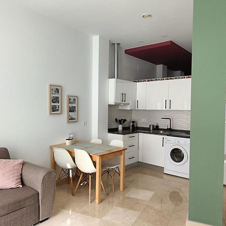 Apartamentos Puntoapart Malaga Exterior photo