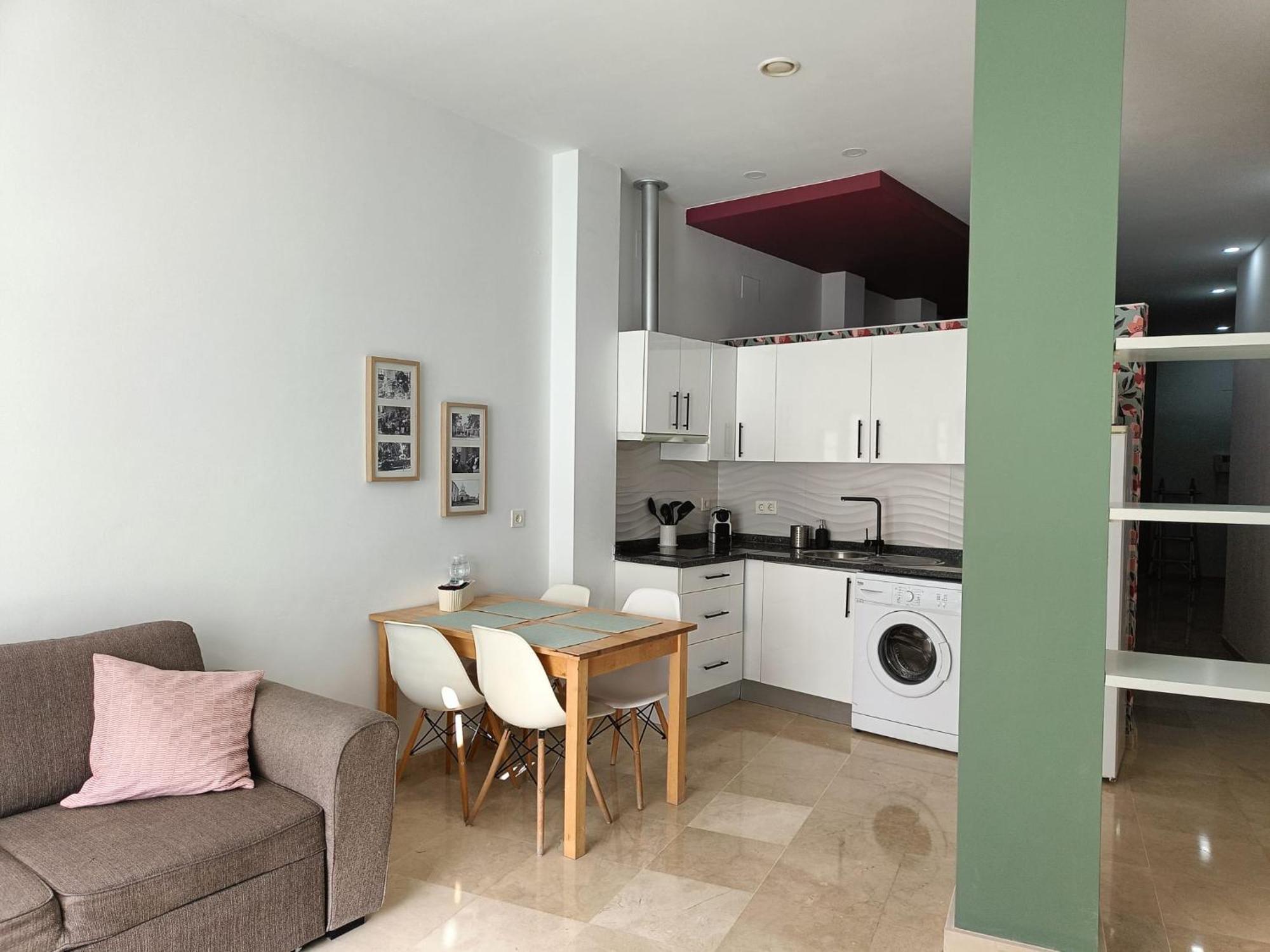 Apartamentos Puntoapart Malaga Exterior photo